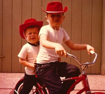 David Galchutt  with brother  10432956_845216415496649_2331836538197850273_n (2)